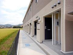 レオパレス⽇開野外観画像