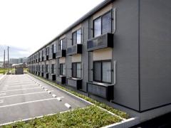 レオパレスラーク外観画像